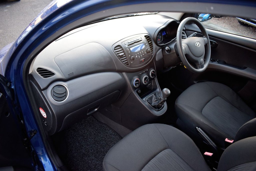 Used Hyundai i10 2011 for sale - 76923259: Photo 18