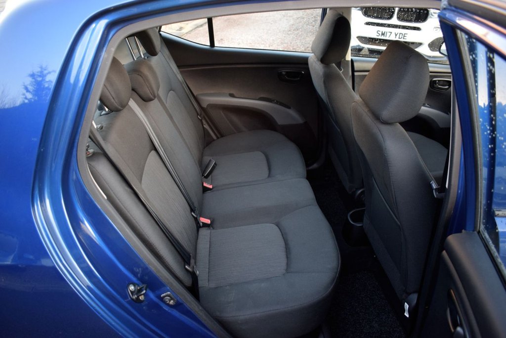 Used Hyundai i10 2011 for sale - 76923259: Photo 19