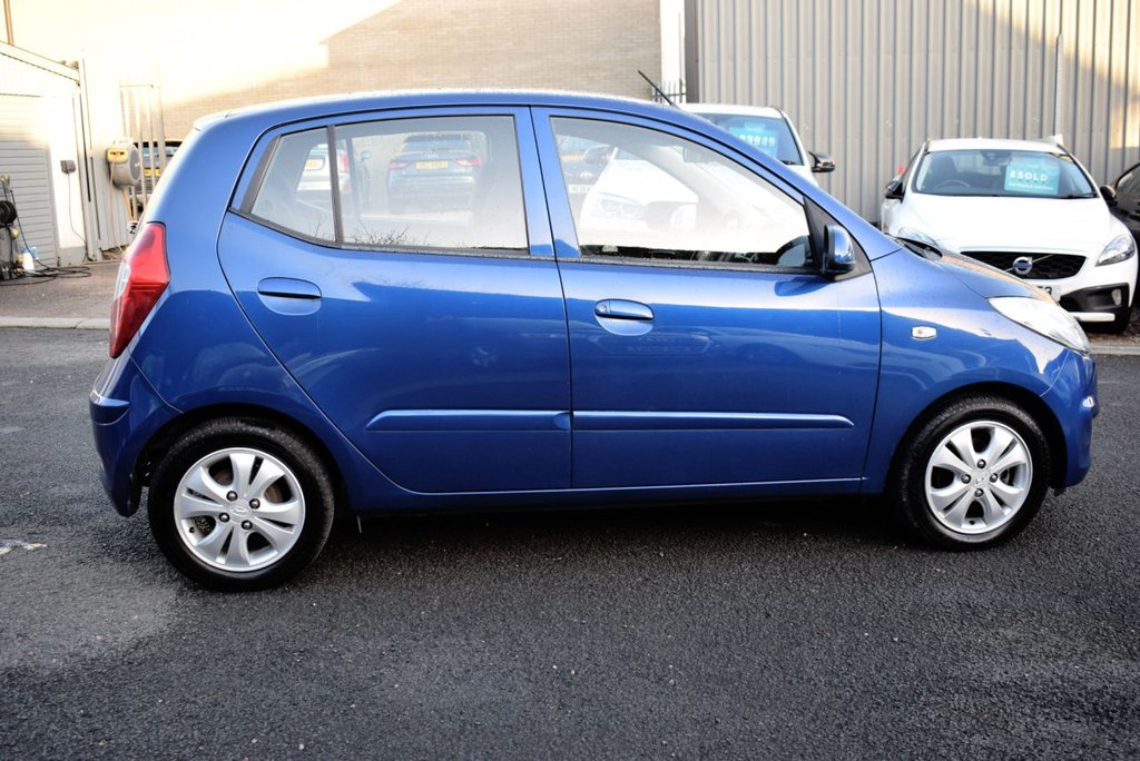 Used Hyundai i10 2011 for sale - 76923259: Photo 4