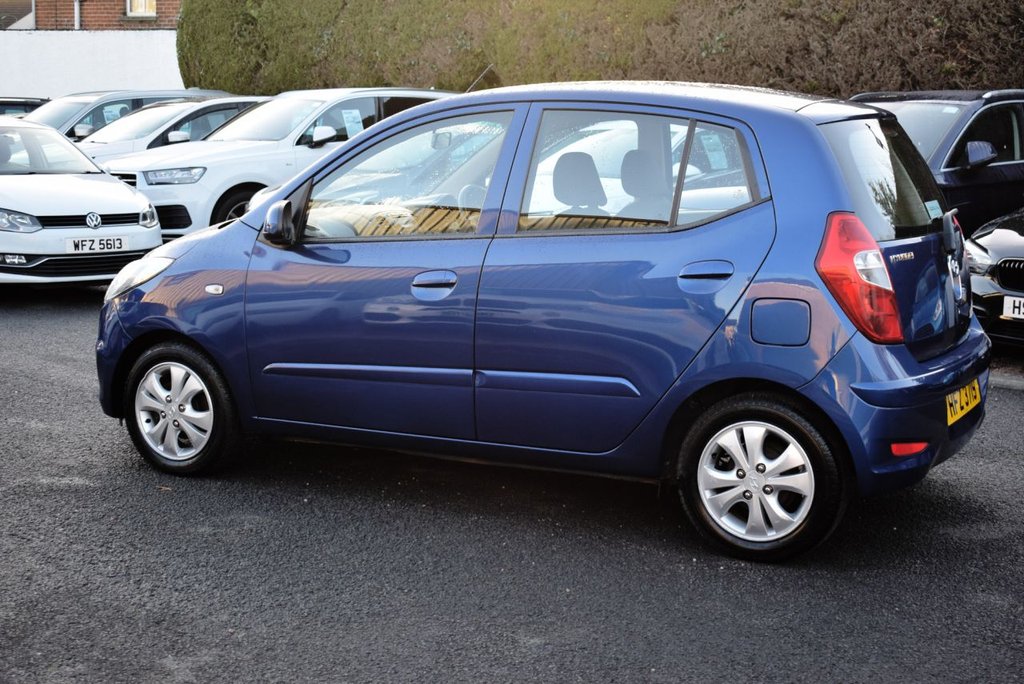 Used Hyundai i10 2011 for sale - 76923259: Photo 9