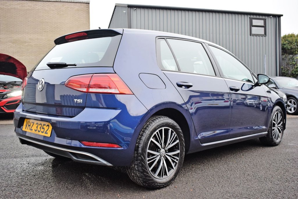 Used Volkswagen Golf 2017 for sale - 77153829: Photo 4