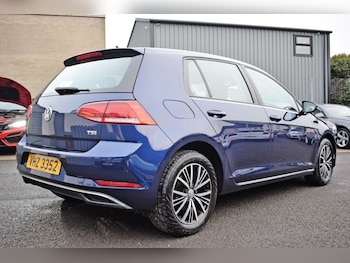 Used Volkswagen Golf 2017 for sale - 77153829: Photo