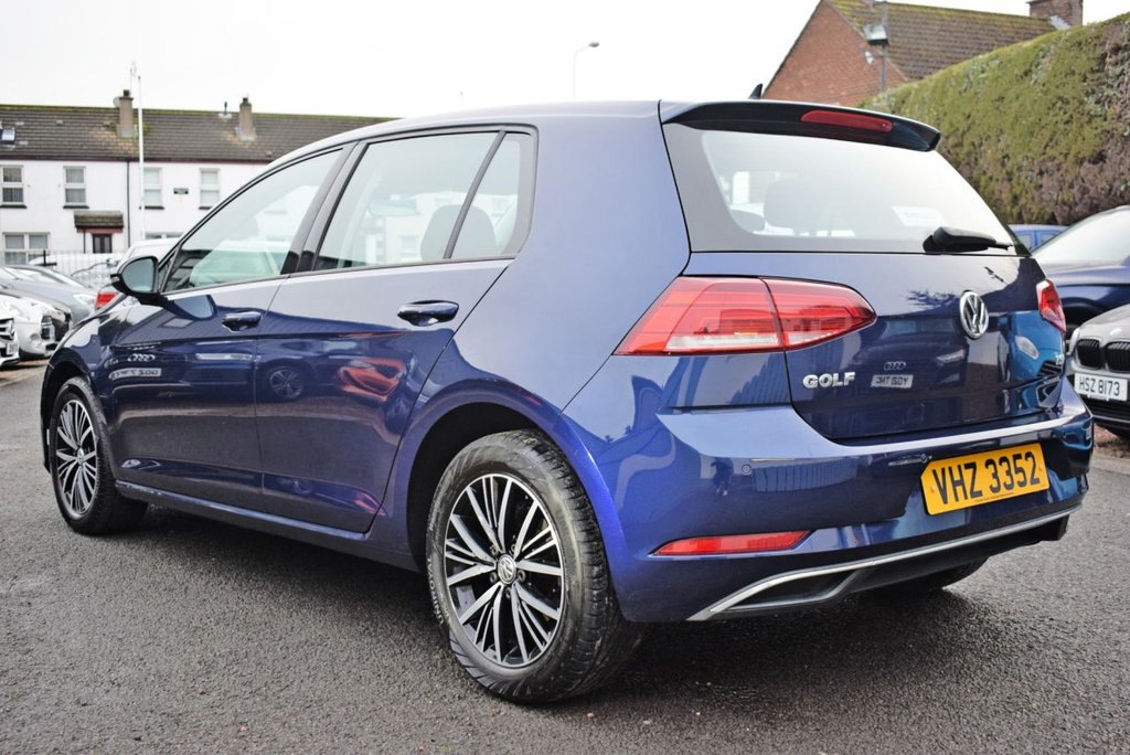 Used Volkswagen Golf 2017 for sale - 77153829: Photo 6