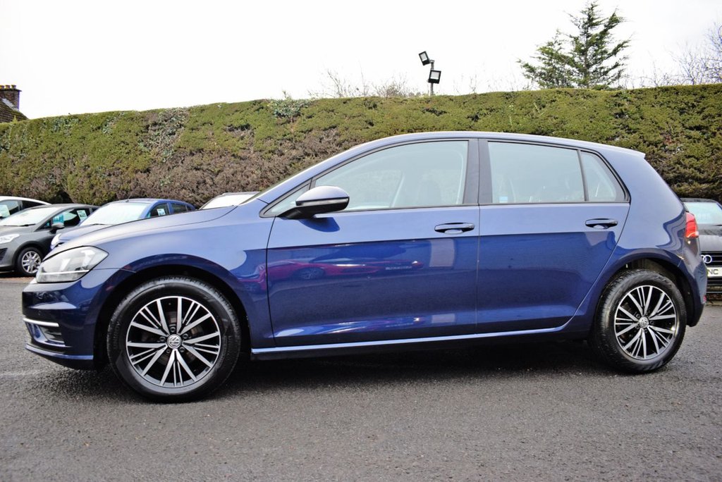 Used Volkswagen Golf 2017 for sale - 77153829: Photo 7