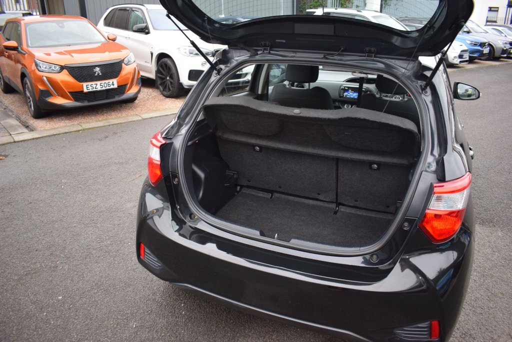 Used Toyota Yaris 2019 for sale - 76950327: Photo 16