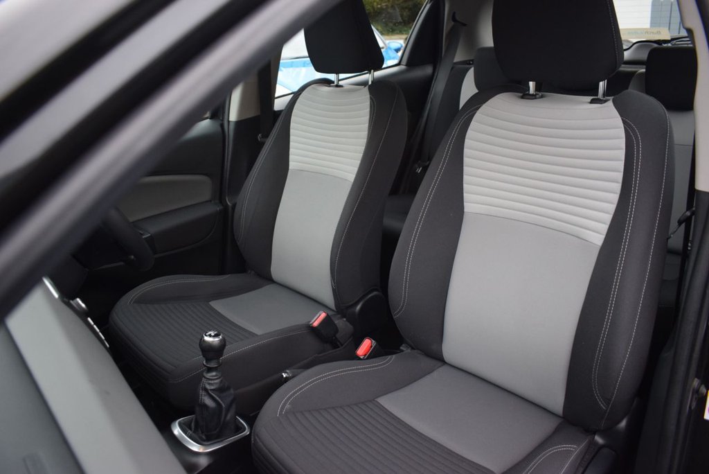 Used Toyota Yaris 2019 for sale - 76950327: Photo 17