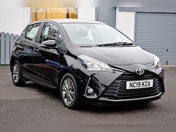 Used Toyota Yaris 2019 for sale - 76950327: Photo