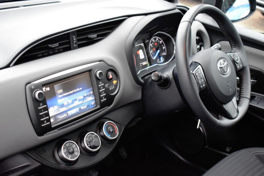 Used Toyota Yaris 2019 for sale - 76950327: Photo 20