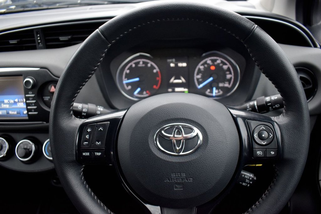 Used Toyota Yaris 2019 for sale - 76950327: Photo 21