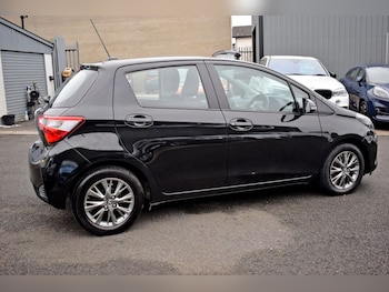 Used Toyota Yaris 2019 for sale - 76950327: Photo