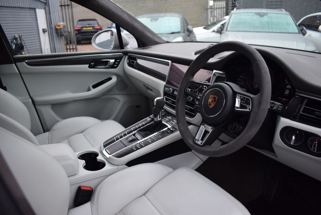 Used Porsche Macan 2019 for sale - 78044191: Photo 23