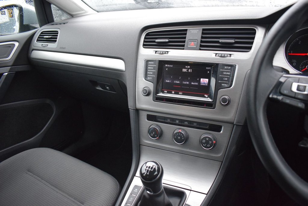 Used Volkswagen Golf 2015 for sale - 77121858: Photo 17