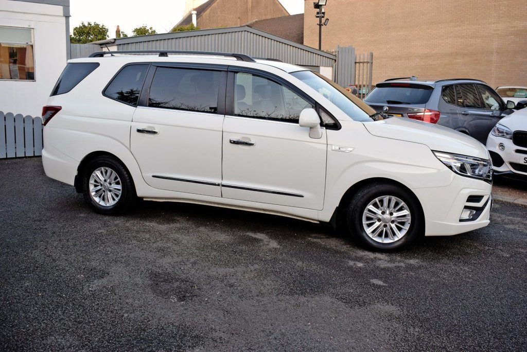 Used Ssangyong Turismo 2018 for sale - 76783584: Photo 3