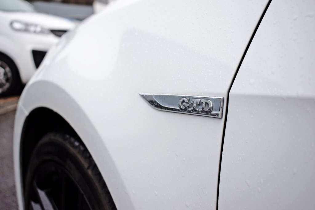 Used Volkswagen Golf 2017 for sale - 77764954: Photo 11