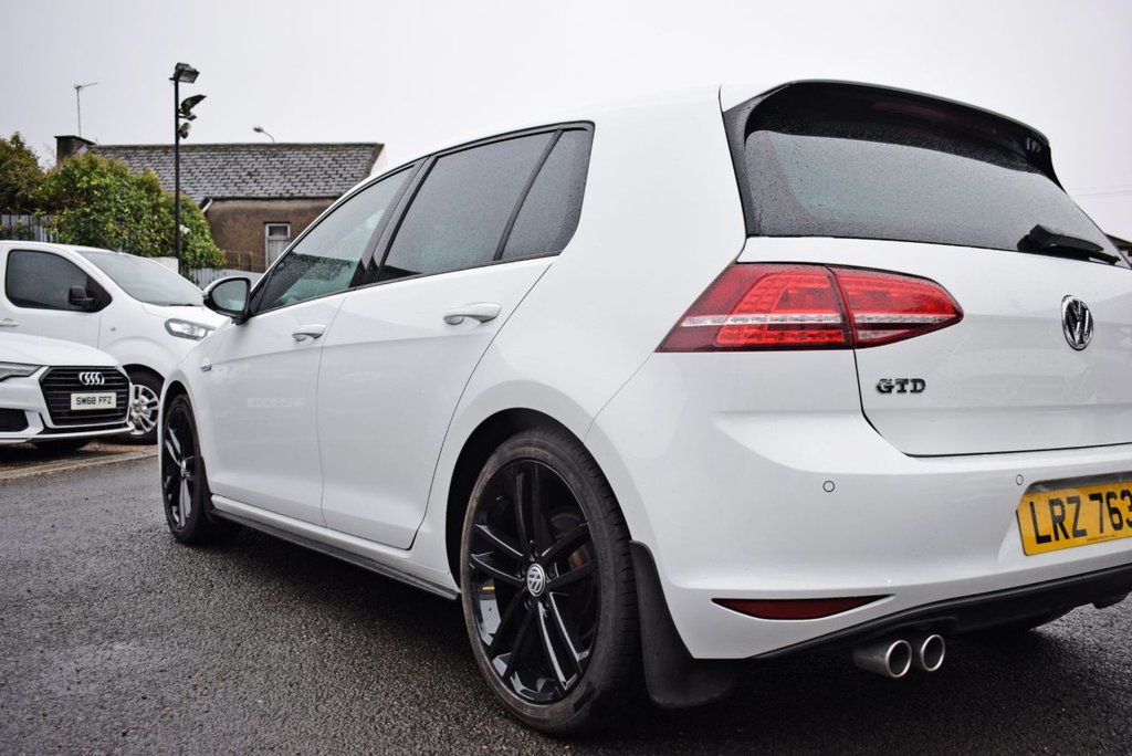 Used Volkswagen Golf 2017 for sale - 77764954: Photo 12