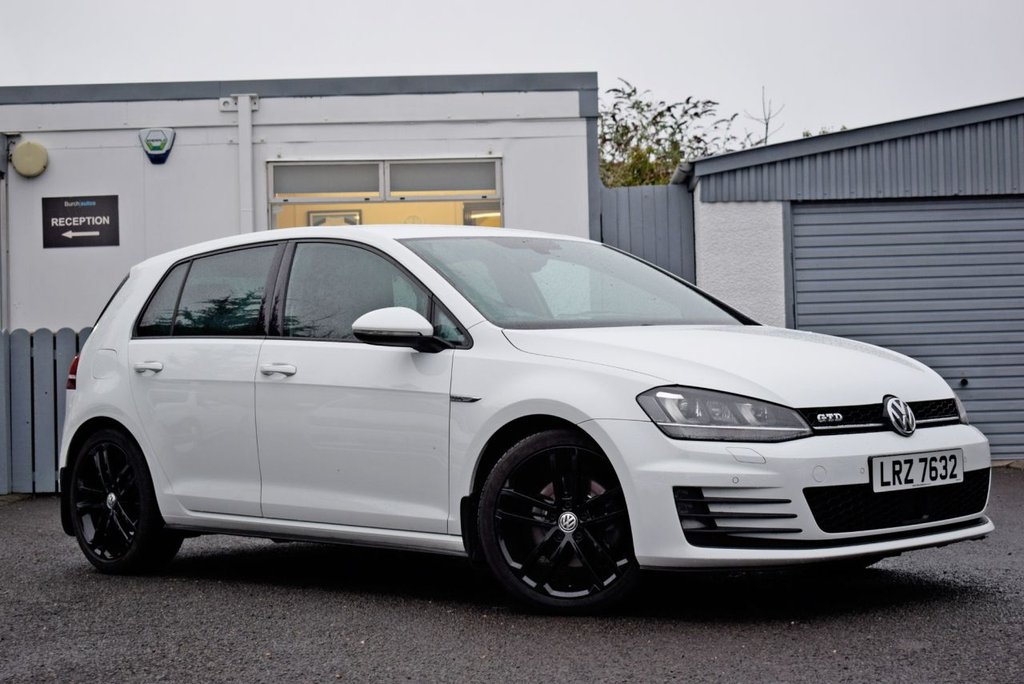 Used Volkswagen Golf 2017 for sale - 77764954: Photo 2