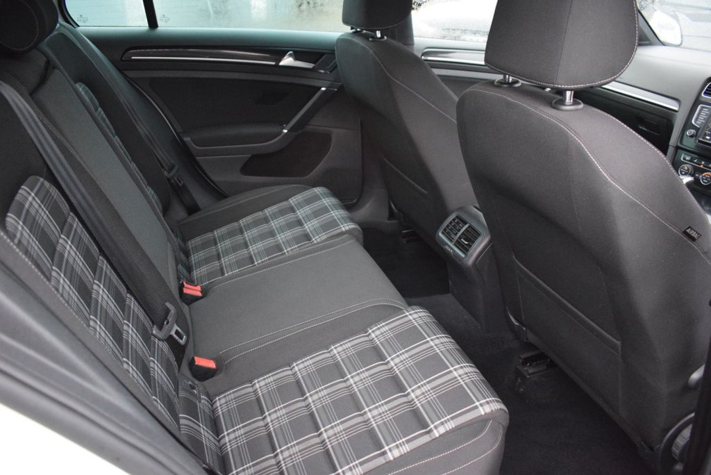 Used Volkswagen Golf 2017 for sale - 77764954: Photo 26