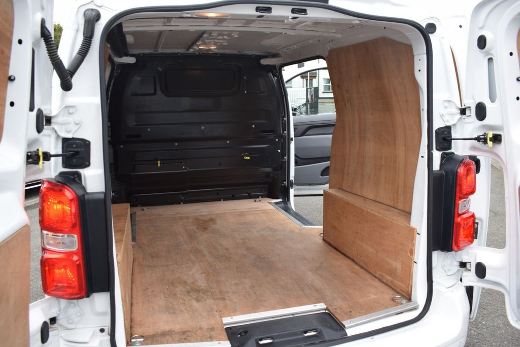 Used Vauxhall Vivaro 2022 for sale - 77820561: Photo 21