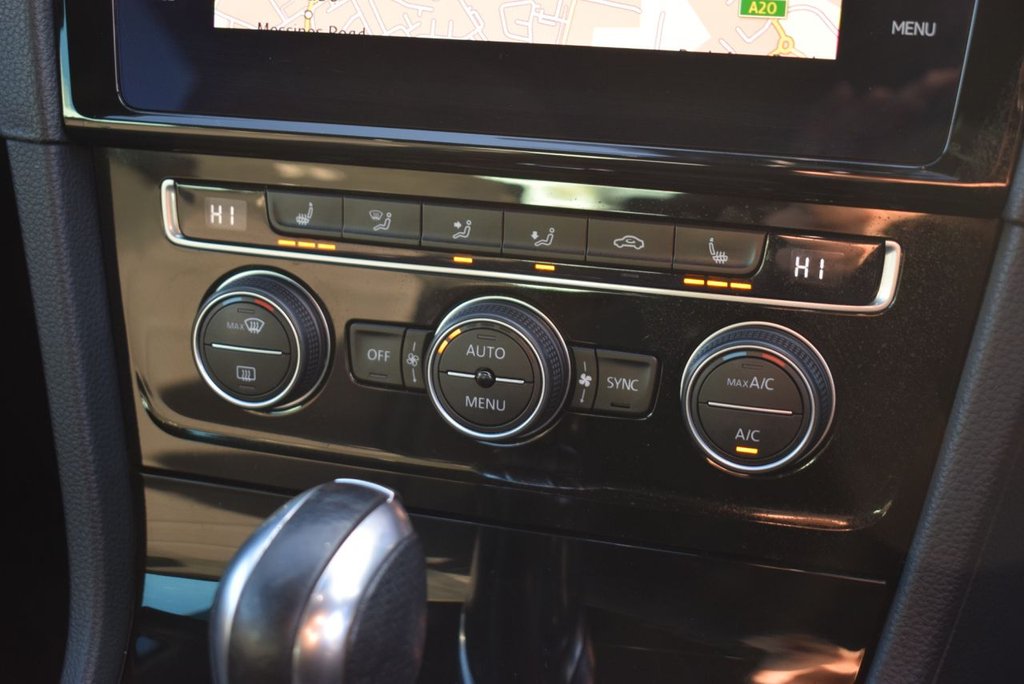 Used Volkswagen Golf 2019 for sale - 77355700: Photo 21