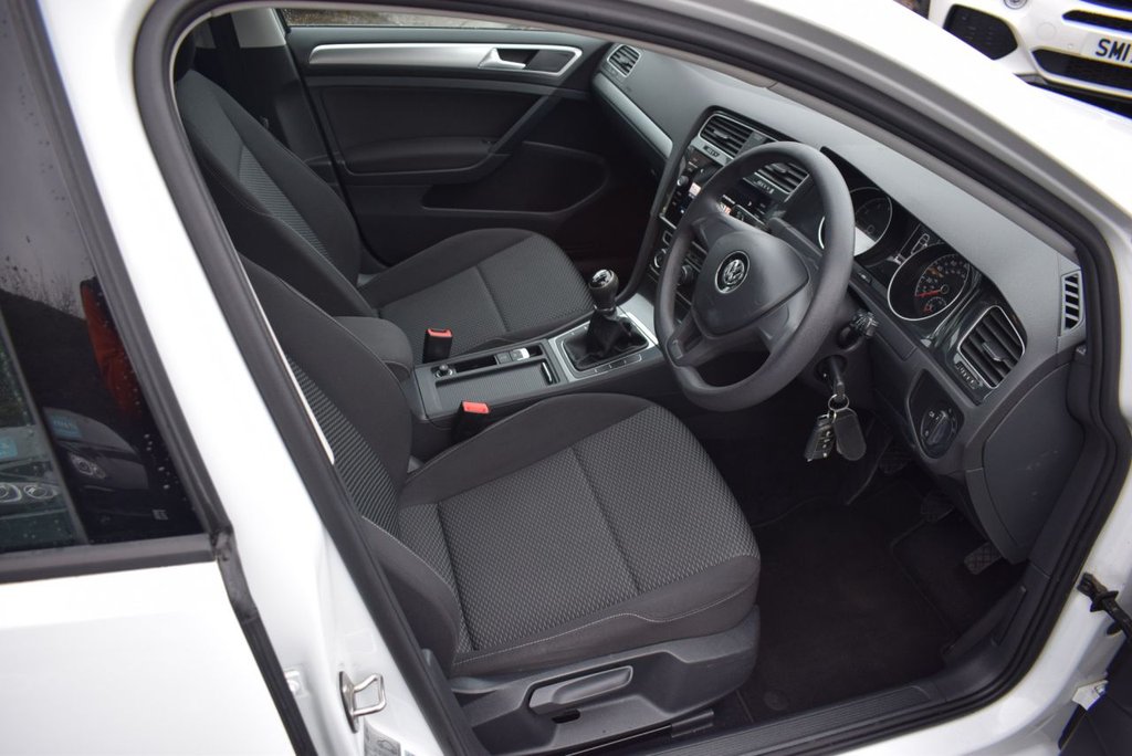 Used Volkswagen Golf 2018 for sale - 76535534: Photo 14