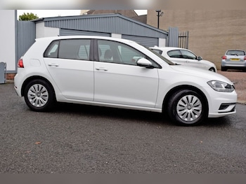 Used Volkswagen Golf 2018 for sale - 76535534: Photo