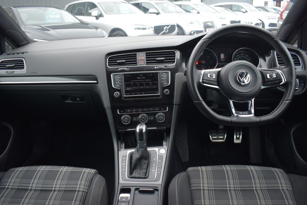Used Volkswagen Golf 2016 for sale - 76266758: Photo 16