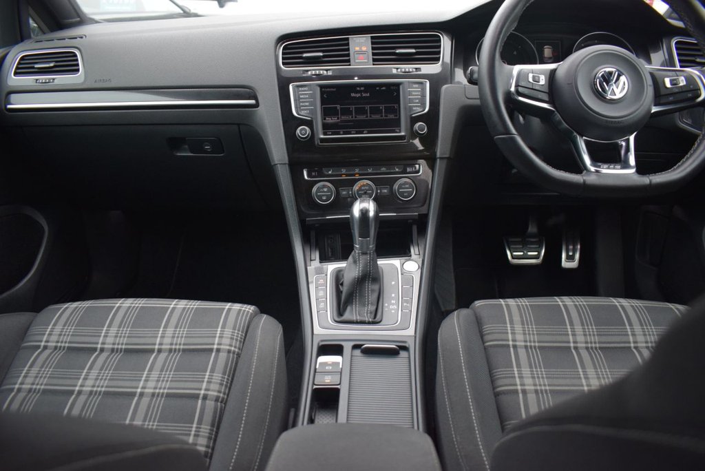 Used Volkswagen Golf 2016 for sale - 76266758: Photo 17