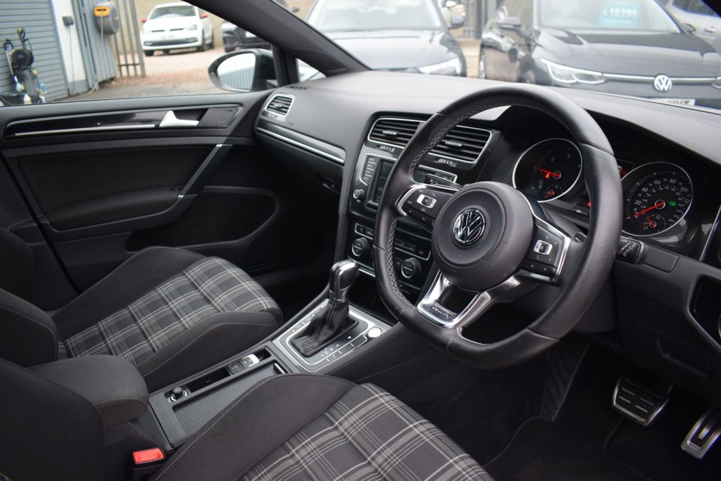 Used Volkswagen Golf 2016 for sale - 76266758: Photo 23