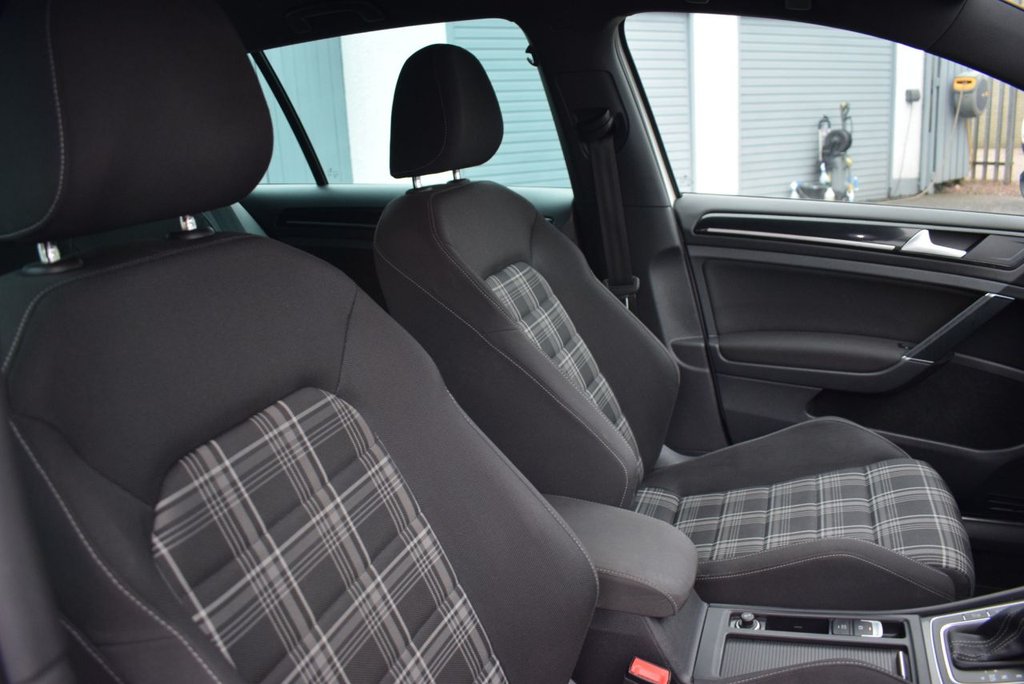 Used Volkswagen Golf 2016 for sale - 76266758: Photo 25