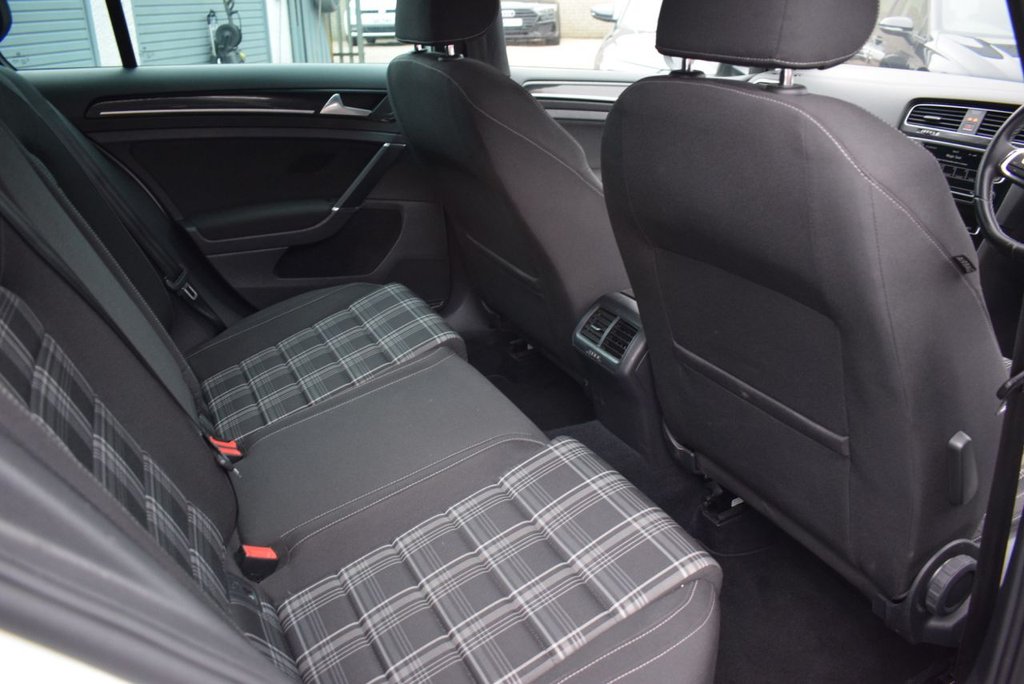 Used Volkswagen Golf 2016 for sale - 76266758: Photo 26