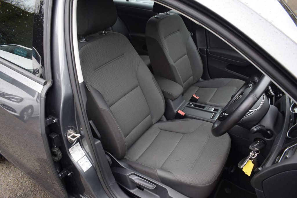 Used Volkswagen Golf 2017 for sale - 77905069: Photo 15