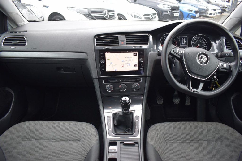 Used Volkswagen Golf 2017 for sale - 77905069: Photo 18