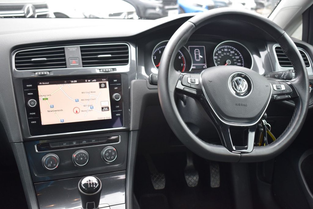 Used Volkswagen Golf 2017 for sale - 77905069: Photo 19