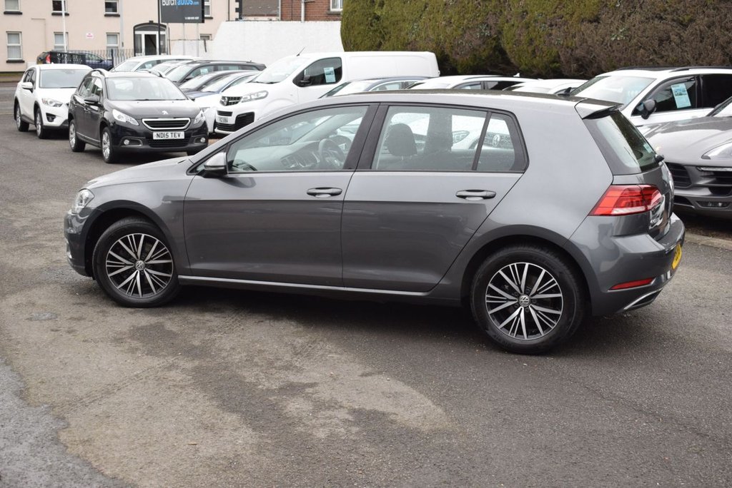 Used Volkswagen Golf 2017 for sale - 77905069: Photo 8