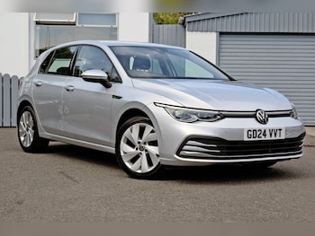 Used Volkswagen Golf 2024 for sale - 79506178: Photo