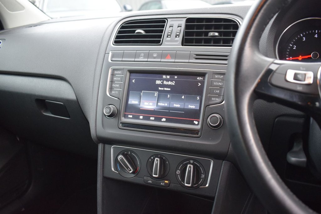 Used Volkswagen Polo 2015 for sale - 77139421: Photo 17