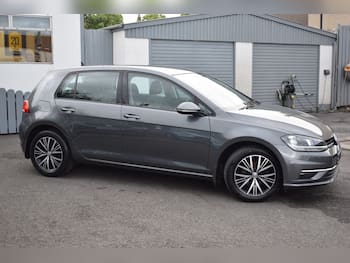 Used Volkswagen Golf 2018 for sale - 79812119: Photo
