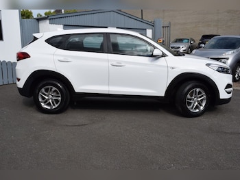 Used Hyundai TUCSON 2017 for sale - 76028978: Photo 3