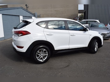 Used Hyundai TUCSON 2017 for sale - 76028978: Photo 4