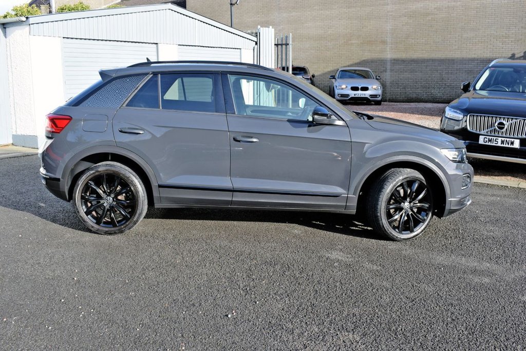 Used Volkswagen T-Roc 2022 for sale - 77355705: Photo 3