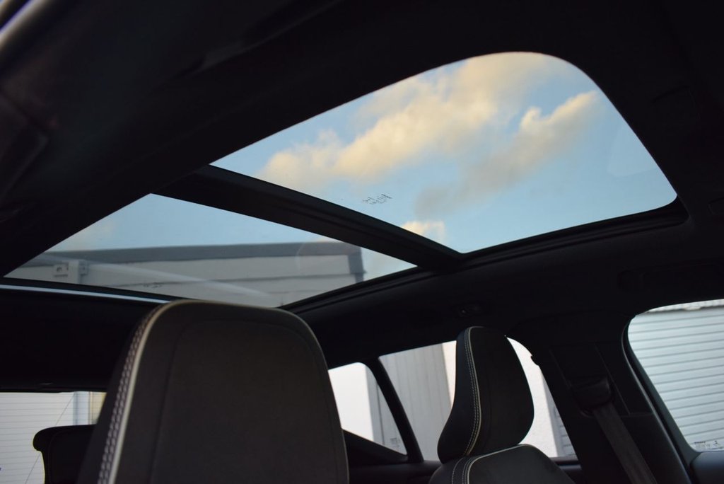 Used Volvo XC40 2018 for sale - 77936032: Photo 28