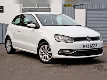 Used Volkswagen Polo 2015 for sale - 75973759: Photo