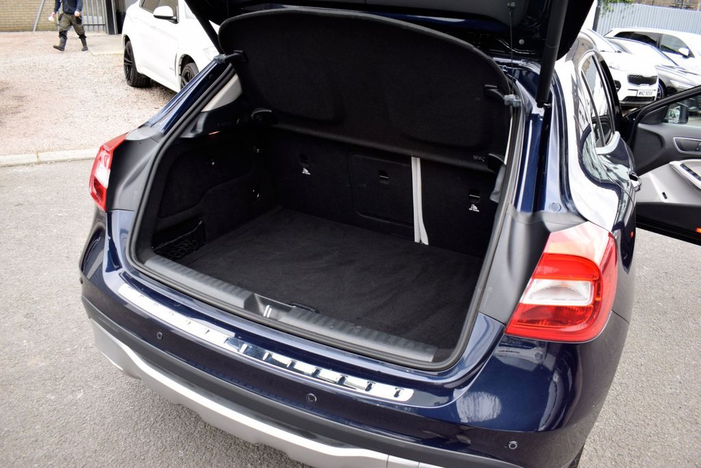Used Mercedes-Benz GLA 2018 for sale - 76322899: Photo 15