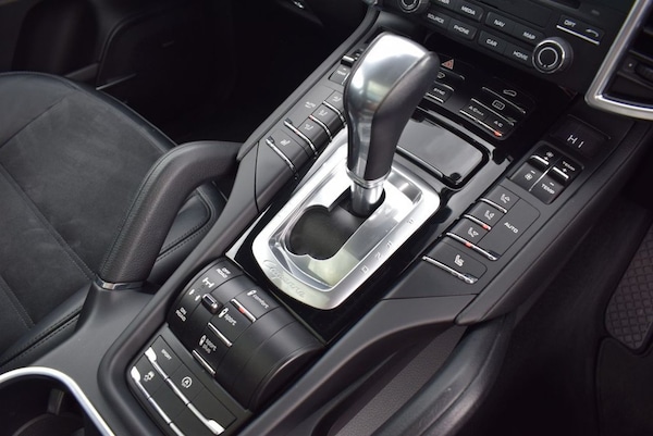 Used Porsche Cayenne 2018 for sale - 75654447: Photo 17