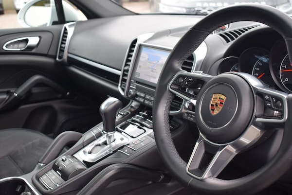 Used Porsche Cayenne 2018 for sale - 75654447: Photo 24