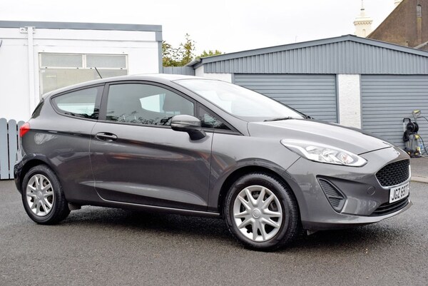 Used Ford Fiesta 2018 for sale - 76147423: Photo 3