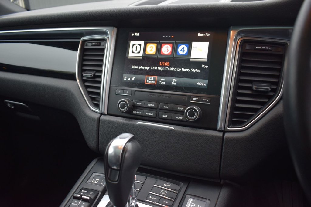 Used Porsche Macan 2016 for sale - 76303605: Photo 16