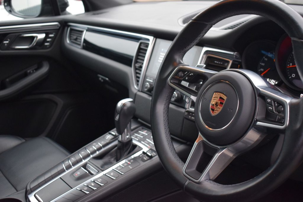 Used Porsche Macan 2016 for sale - 76303605: Photo 21