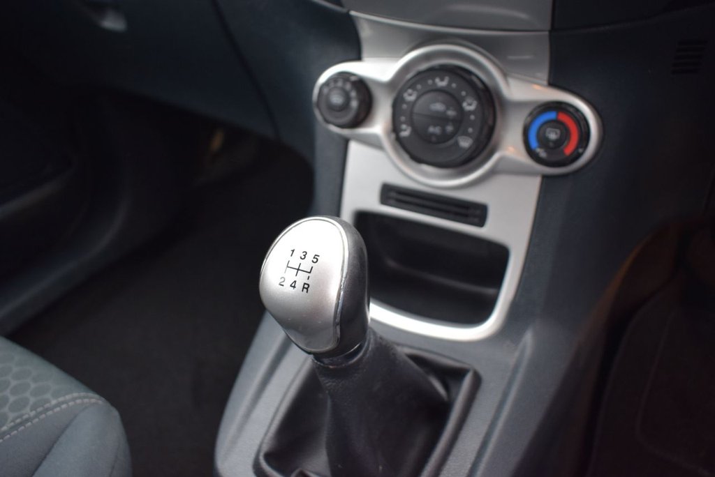 Used Ford Fiesta 2012 for sale - 76303500: Photo 17