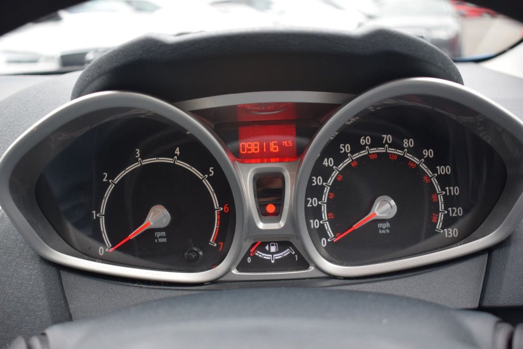 Used Ford Fiesta 2012 for sale - 76303500: Photo 21